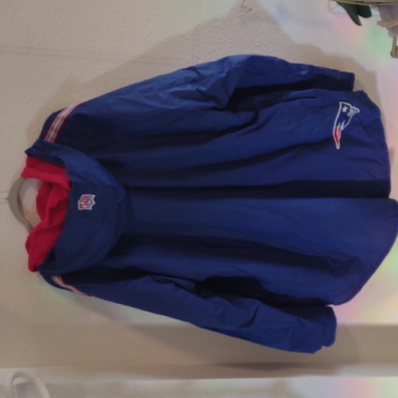 Vintage Patriots NFL brand windbreaker - Picture 8 of 8